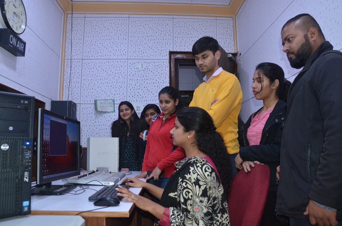 International Institute of Mass Media New Delhi IIMM Images photo 13