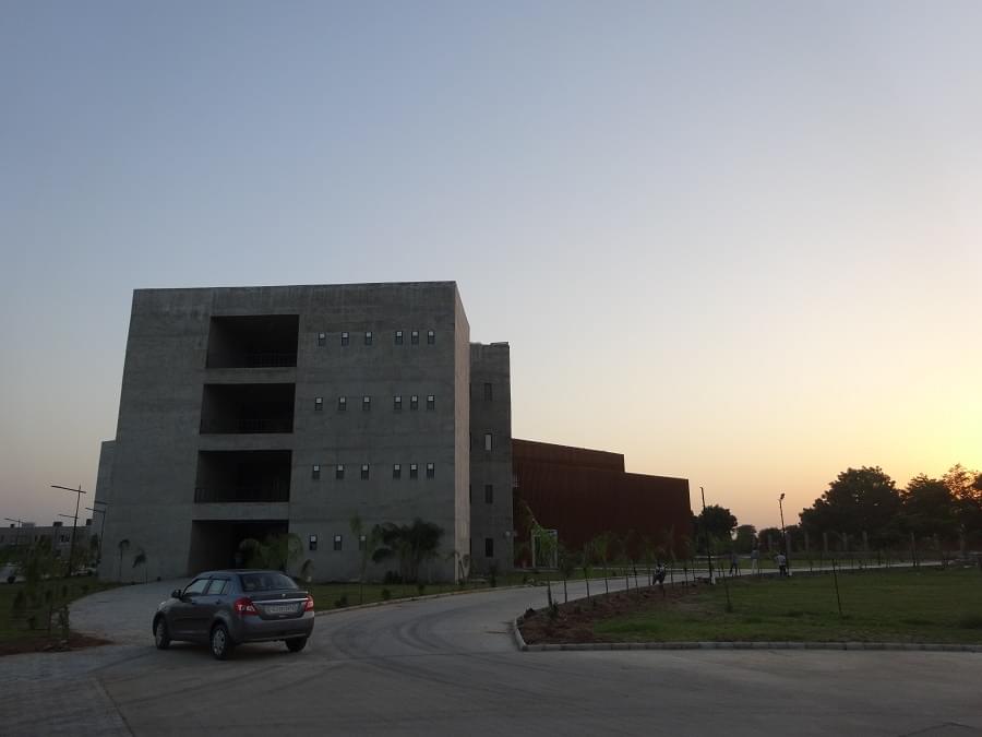 Gujarat Maritime University Gandhinagar Campus and Infrastructure photo 3