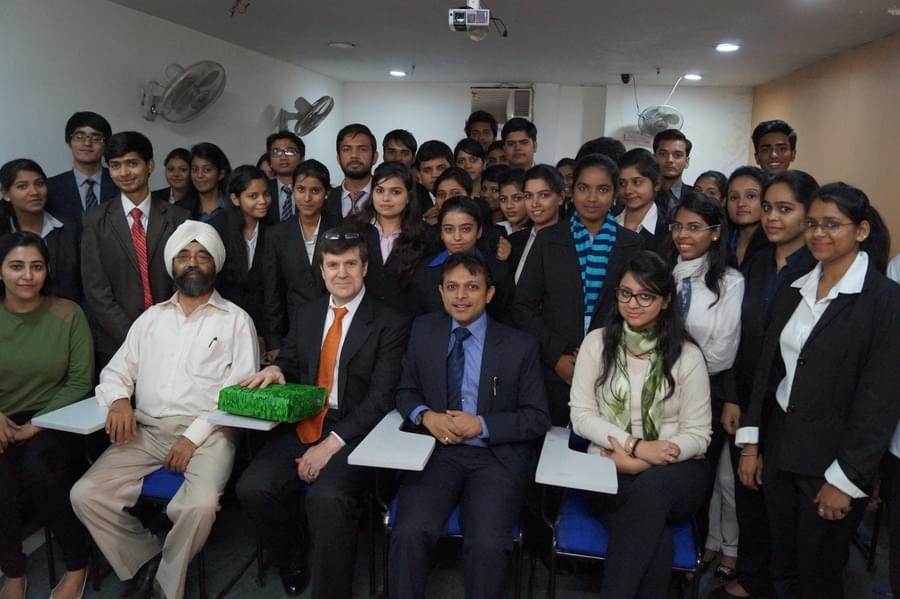 TKWs Institute of Banking & Finance New Delhi Industry Interface photo 8