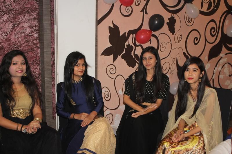 TKWs Institute of Banking & Finance New Delhi Events photo 3