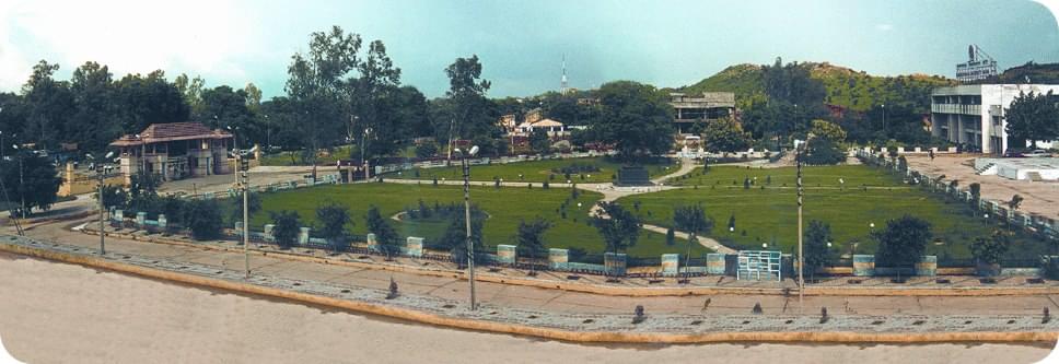 Bundelkhand University, Institute of Engineering and Technology Jhansi Academic Building photo 3