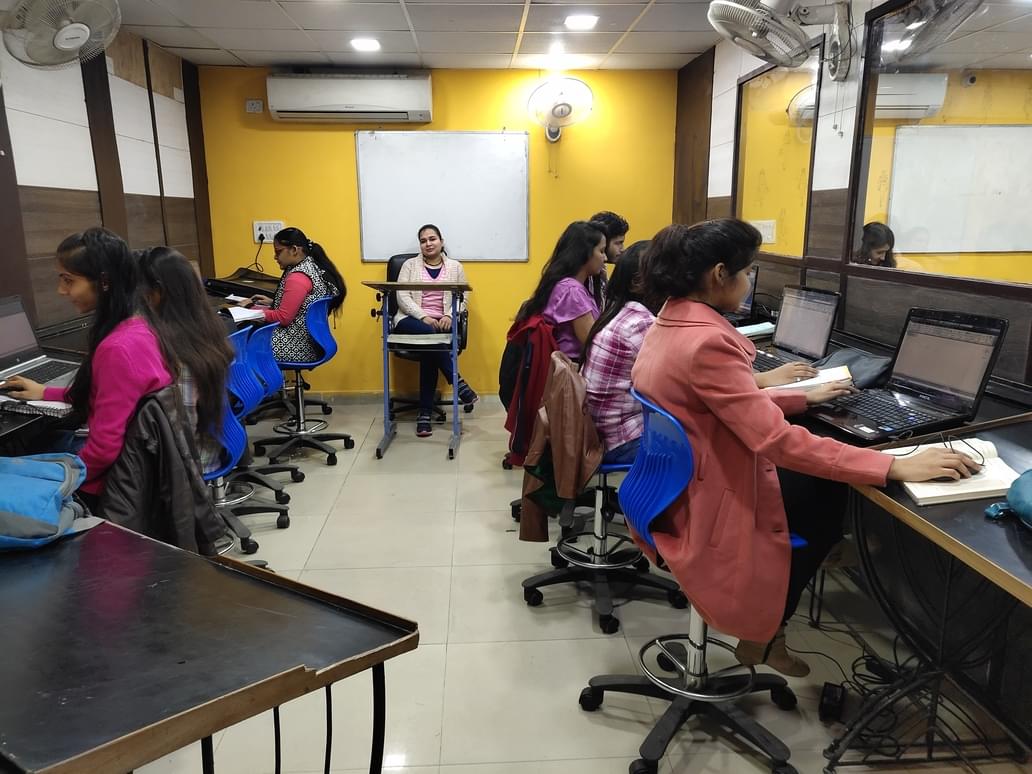 Hues & Style Institute of Design and Management Ghaziabad HUes photo 6