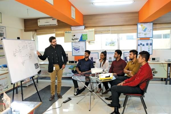 Manav Rachna University Faridabad Infrastructure photo 3