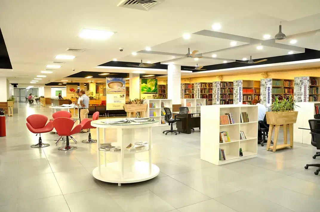 Manav Rachna University Faridabad Library photo 14