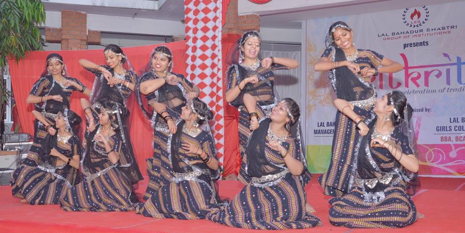 Lal Bahadur Shastri Girls College of Management Lucknow Events photo 9