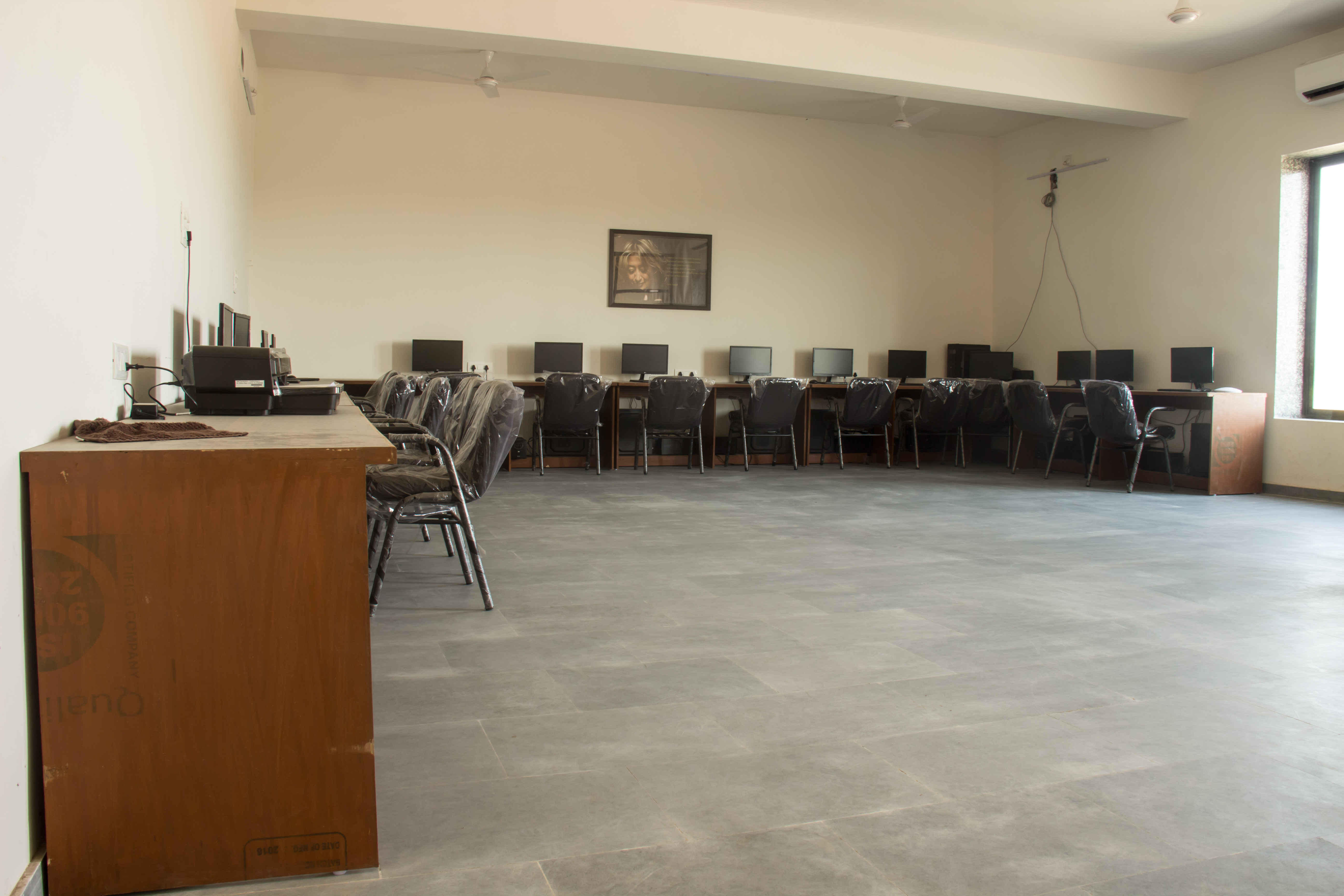 Mudra Takshashila Institute of design and Architecture Vadodara Infrastructure photo 3