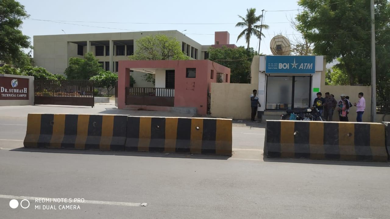 Dr. Subhash University Junagadh Infrastructure photo 4