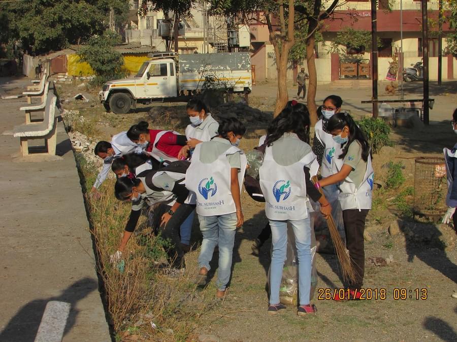 Dr. Subhash University Junagadh Events photo 7