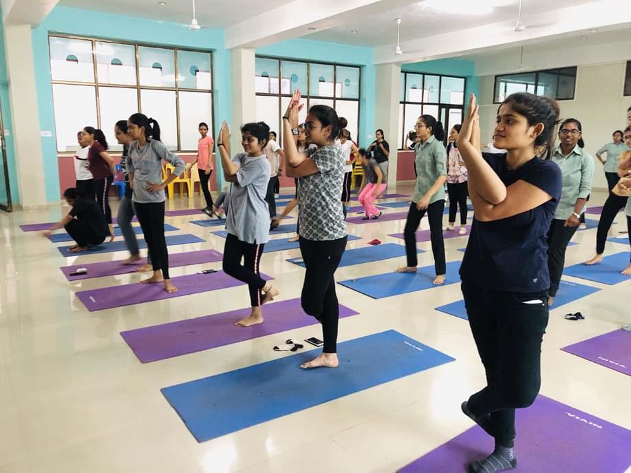 Shrimad Rajchandra College of Physiotherapy, Uka Tarsadia University Bardoli Activities photo 12