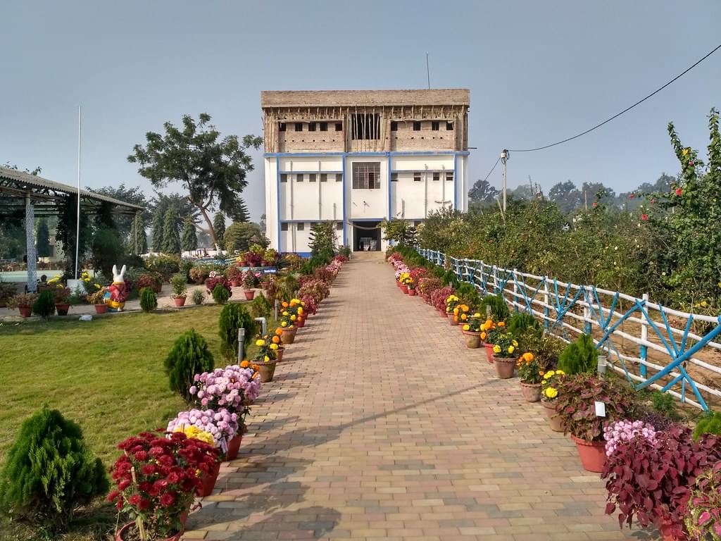 Ramakrishna Mission Vidyamandira Howrah Campus photo 6