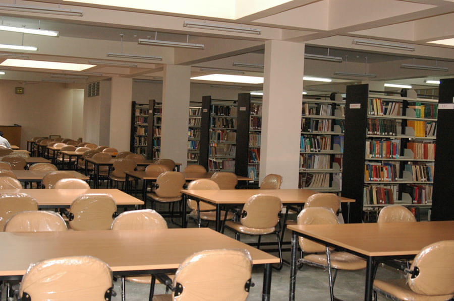 KIMS Bangalore Academic Building photo 9