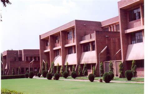 Jamia Hamdard University Delhi Campus photo 4