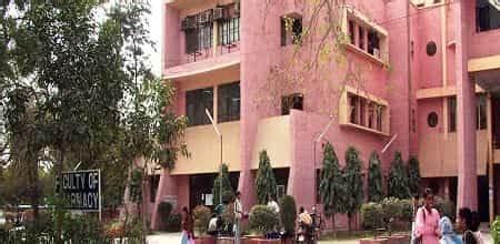 Jamia Hamdard University Delhi Campus photo 13