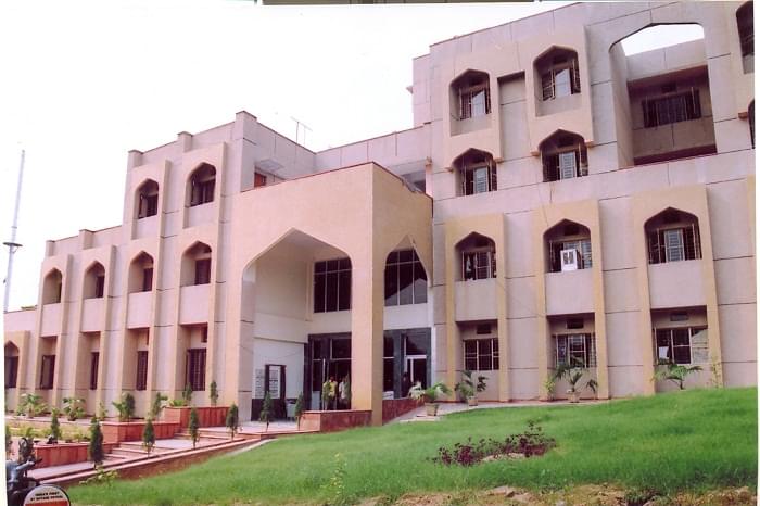 Jamia Hamdard University Delhi Campus photo 7