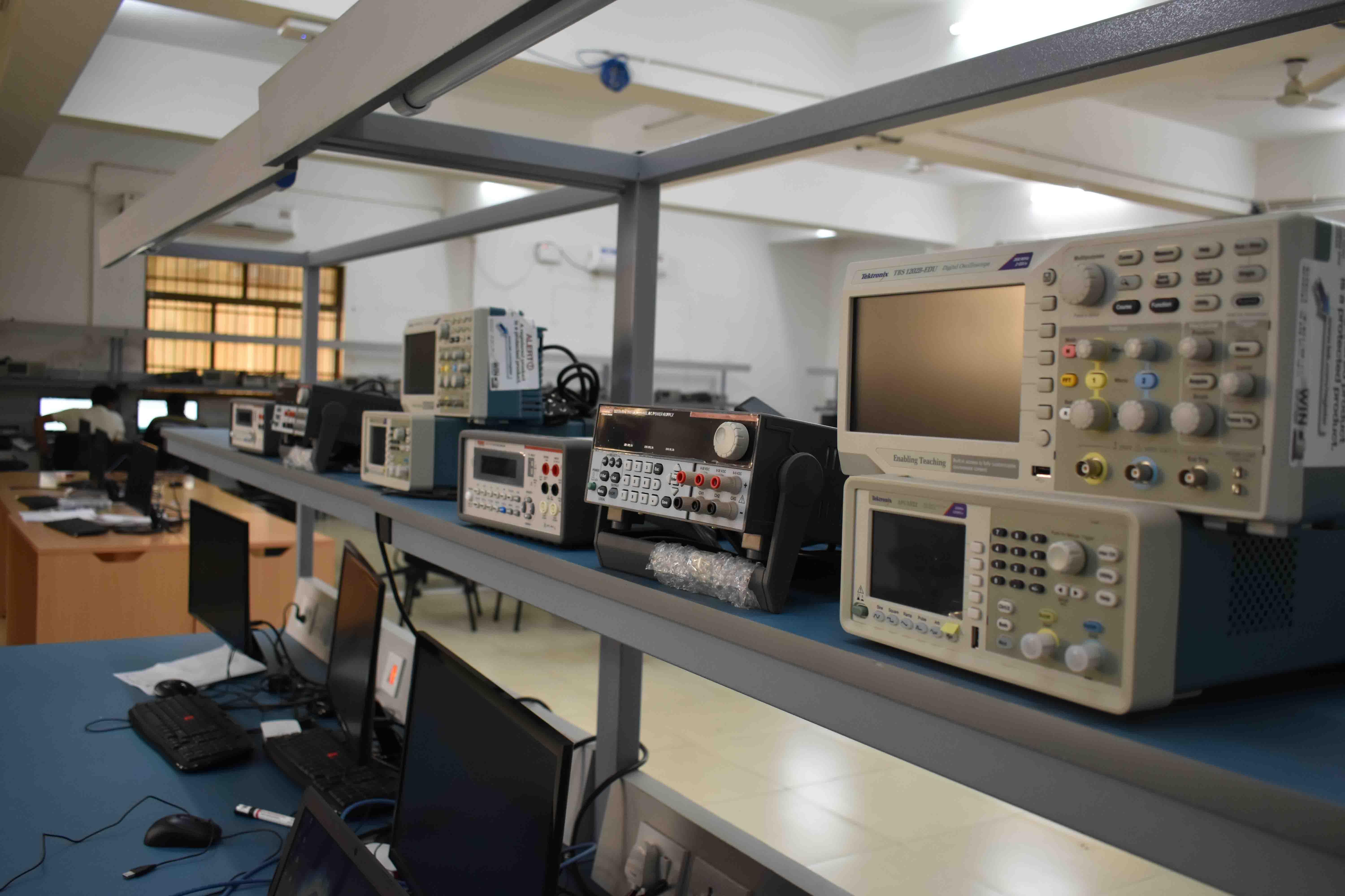 IIT Bhilai Academic Building with Hostels photo 9