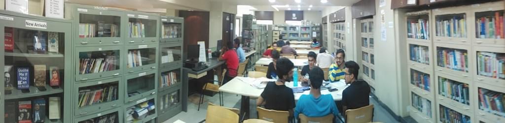 Usha Pravin Gandhi College of Management Mumbai Building photo 2