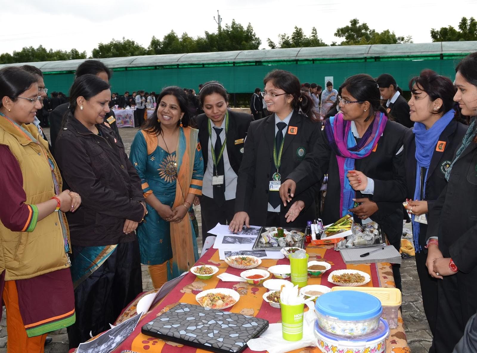 JVWU Extra Curricular photo 7