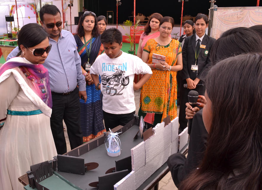 JVWU Extra Curricular photo 9