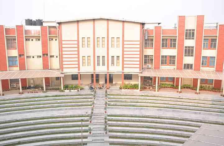 Shaheed Rajguru College of Applied Sciences for Women Campus photo 4