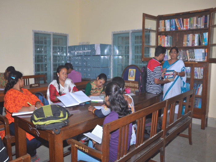 Dinabandhu Andrews College Baishnabnagar Campus photo 2