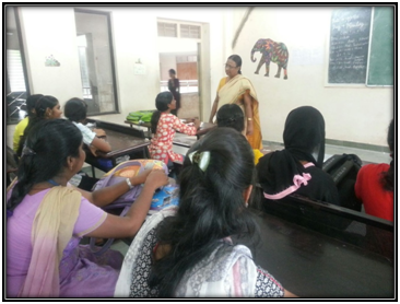Ethiraj College for Women Chennai Classrooms and Library photo 3
