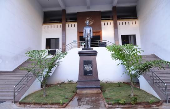 Ethiraj College for Women Chennai Academic Building photo 4