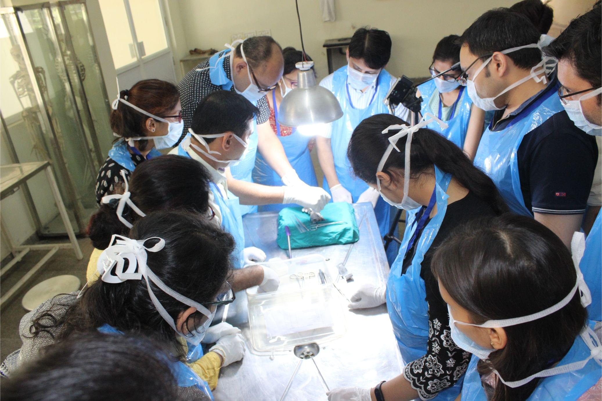 Chirayu Medical College and Hospital Bhopal Academic Building photo 8