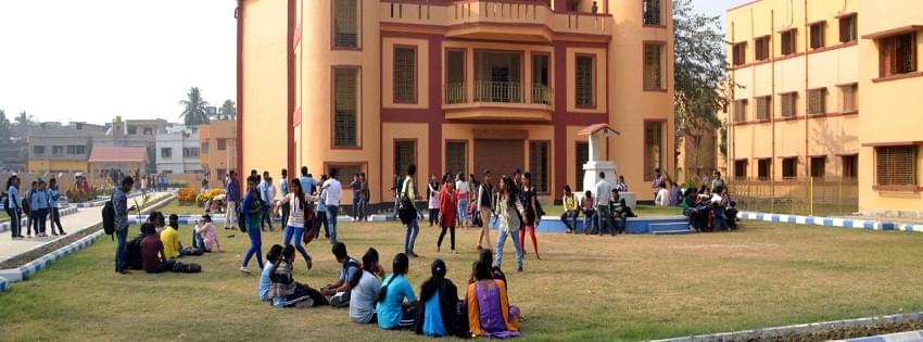 Acharya Prafulla Chandra College Kolkata Campus and Facilities photo 17