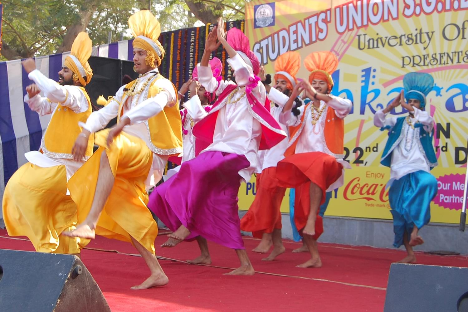 SGTB Khalsa College Events photo 7