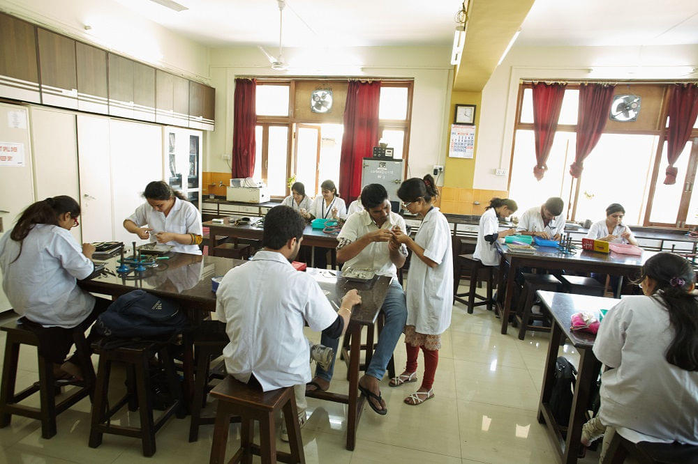 Kishinchand Chellaram College Mumbai Campus photo 17