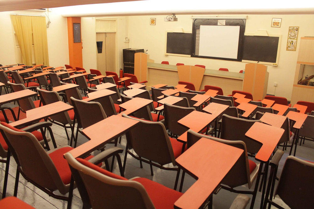 Kishinchand Chellaram College Mumbai Campus photo 25