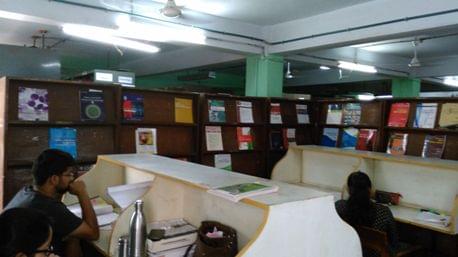 GMC Baroda Library photo 7