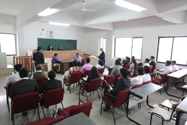 Gokul Law And Integrated Law College, Gokul Global University Sidhpur campus photo 5