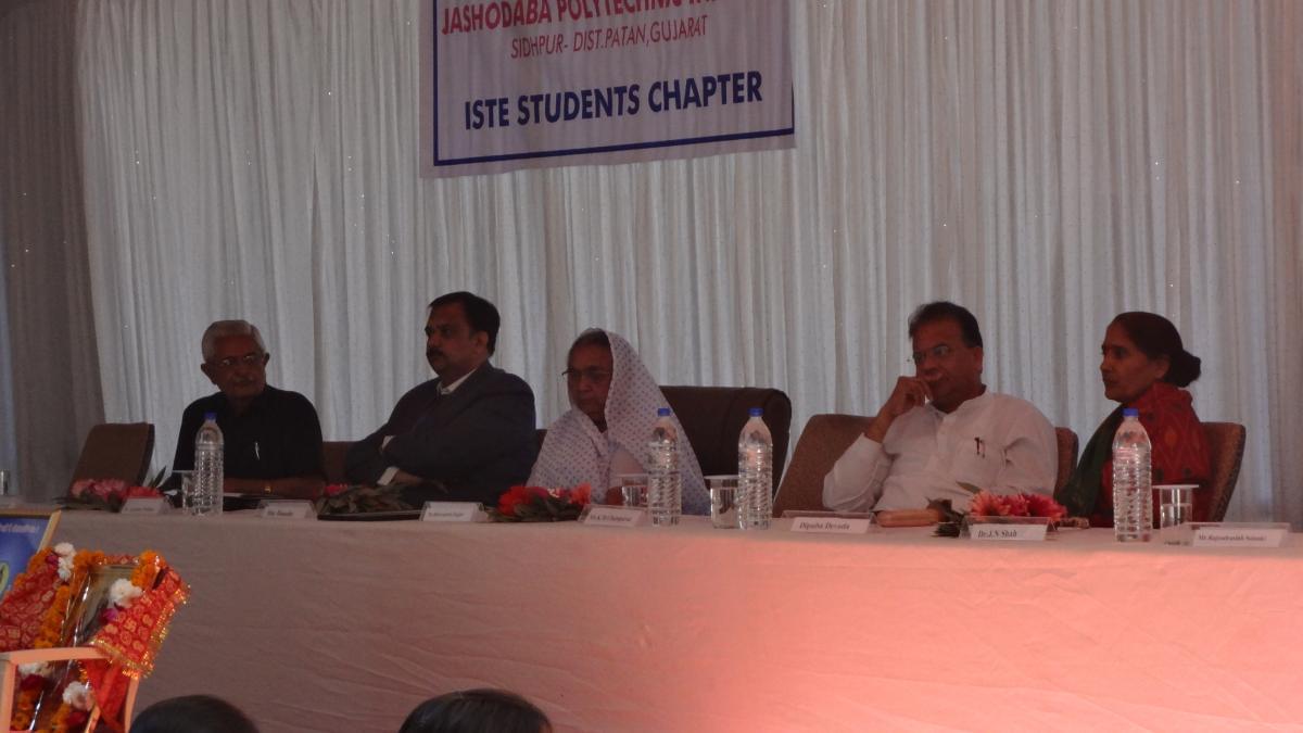 Jashodaba Polytechnic Institute, Gokul Global University Sidhpur Events photo 11