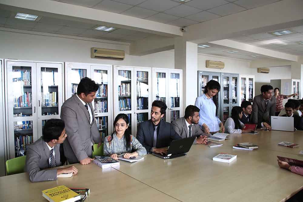 Rizvi College of Arts Science and Commerce Mumbai Facility photo 7