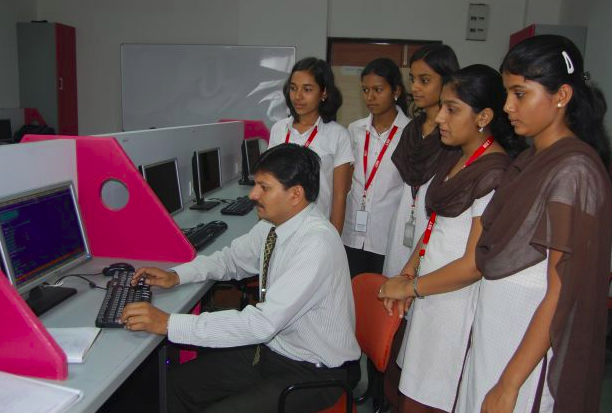 MET’s Institute of Technology, Polytechnic Nashik Extra-Curricular photo 6