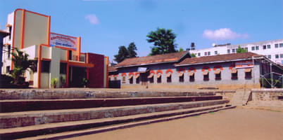 The New College Kolhapur Academic Building photo 5