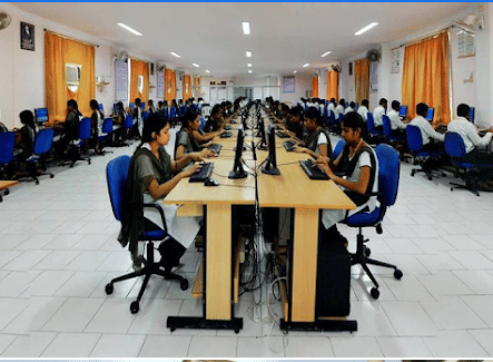 Narasaraopeta Engineering College Campus photo 12