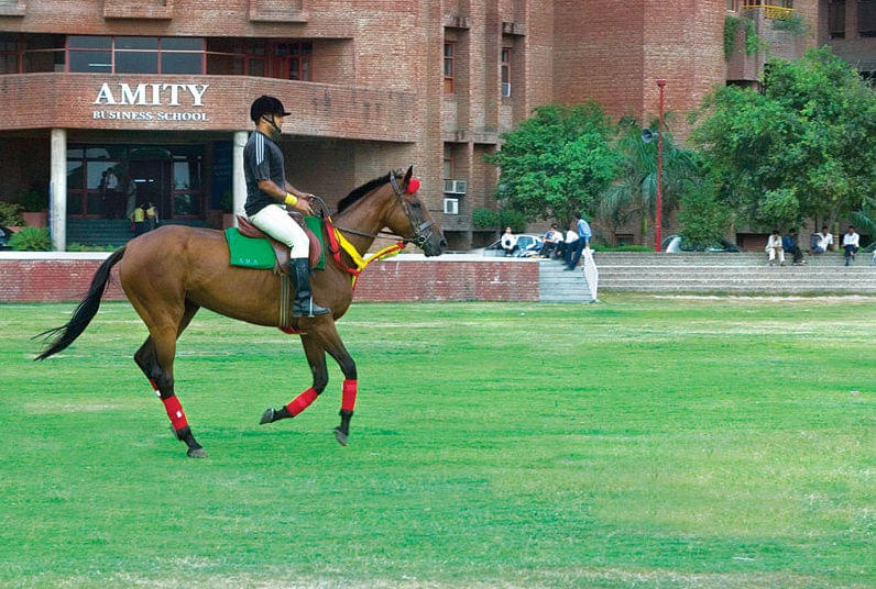 Amity School of Engineering & Technology New Delhi hostel photo 3