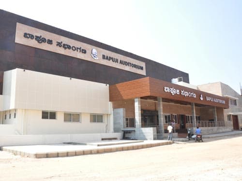 JJMMC Academic Building photo 14