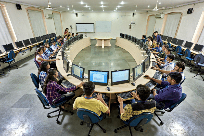 Drs. Kiran and Pallavi Patel Global University Vadodara Infrastructure photo 5