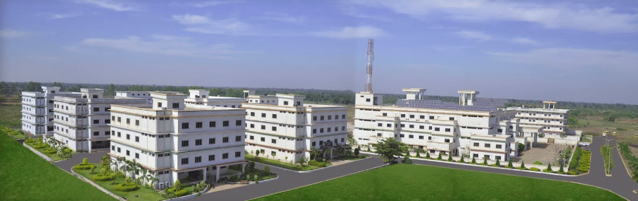MATS University Raipur Academic Building photo 1