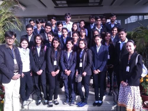 Kum. M.H Gardi School of Management Rajkot Activities photo 5