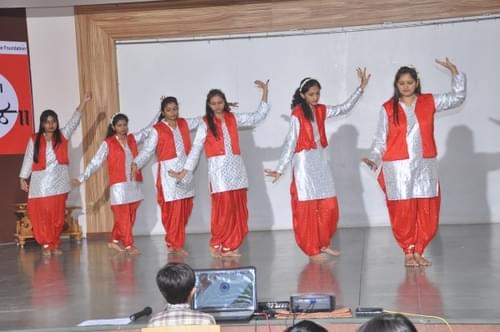 Kum. M.H Gardi School of Management Rajkot Events photo 1