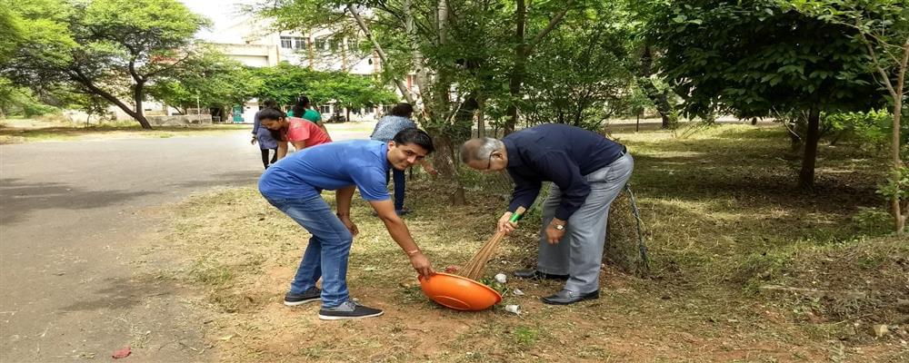 IET DAVV Events photo 13