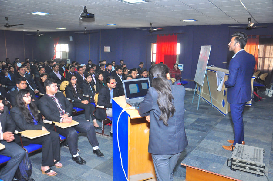 Lingaya's Vidyapeeth Faridabad Events photo 4