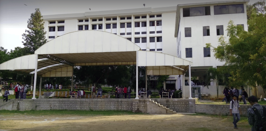 VNRVJIET Academic Building photo 1