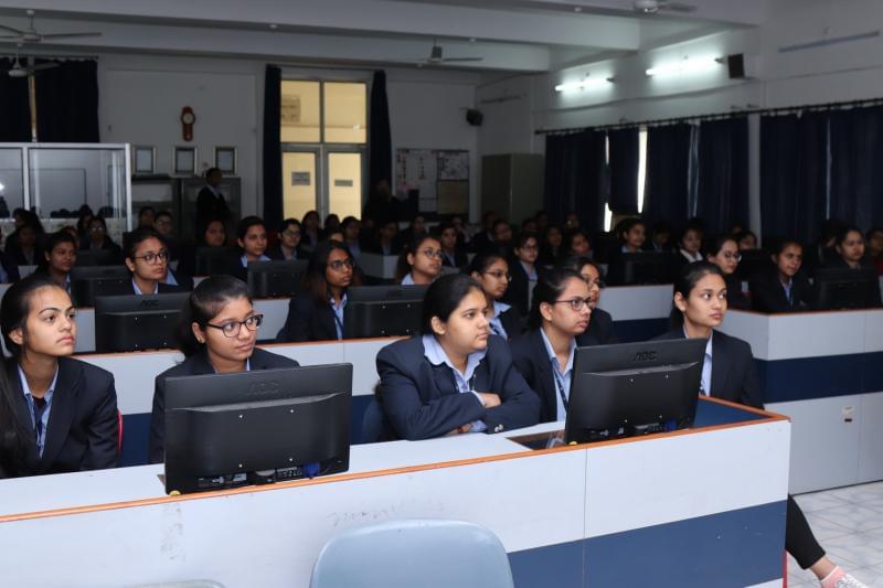 IIS University Academic Enrichment photo 13