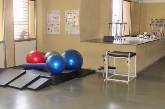 SKUM College of Physiotherapy Ahmedabad Facilities photo 13