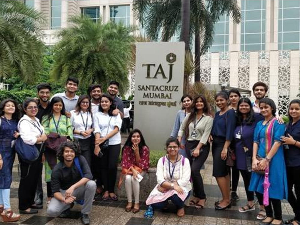 The School of Excellence Mumbai Study Trip photo 1